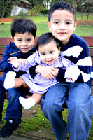 Diego, Michael & Isabelle 11/19/08